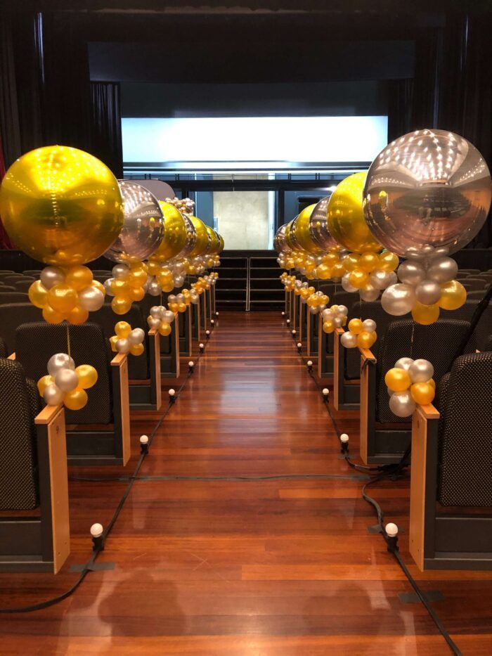 Decoraciones elegantes con globos para eventos y celebraciones