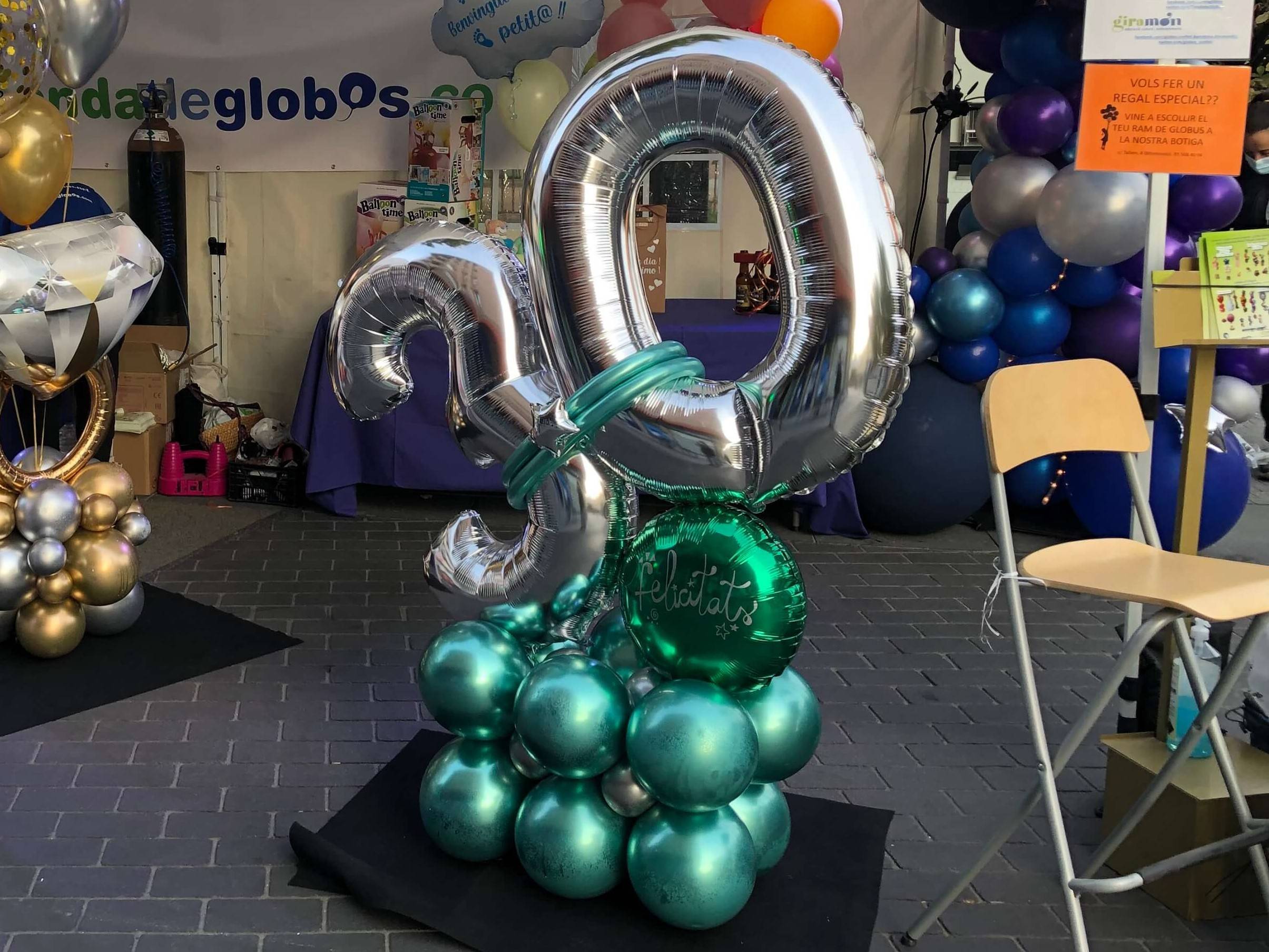 Celebración del 30 cumpleaños con globos.