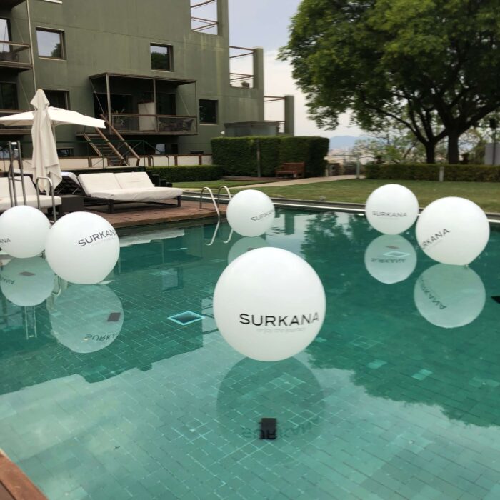 globos personalizados grandes para decoración de piscina