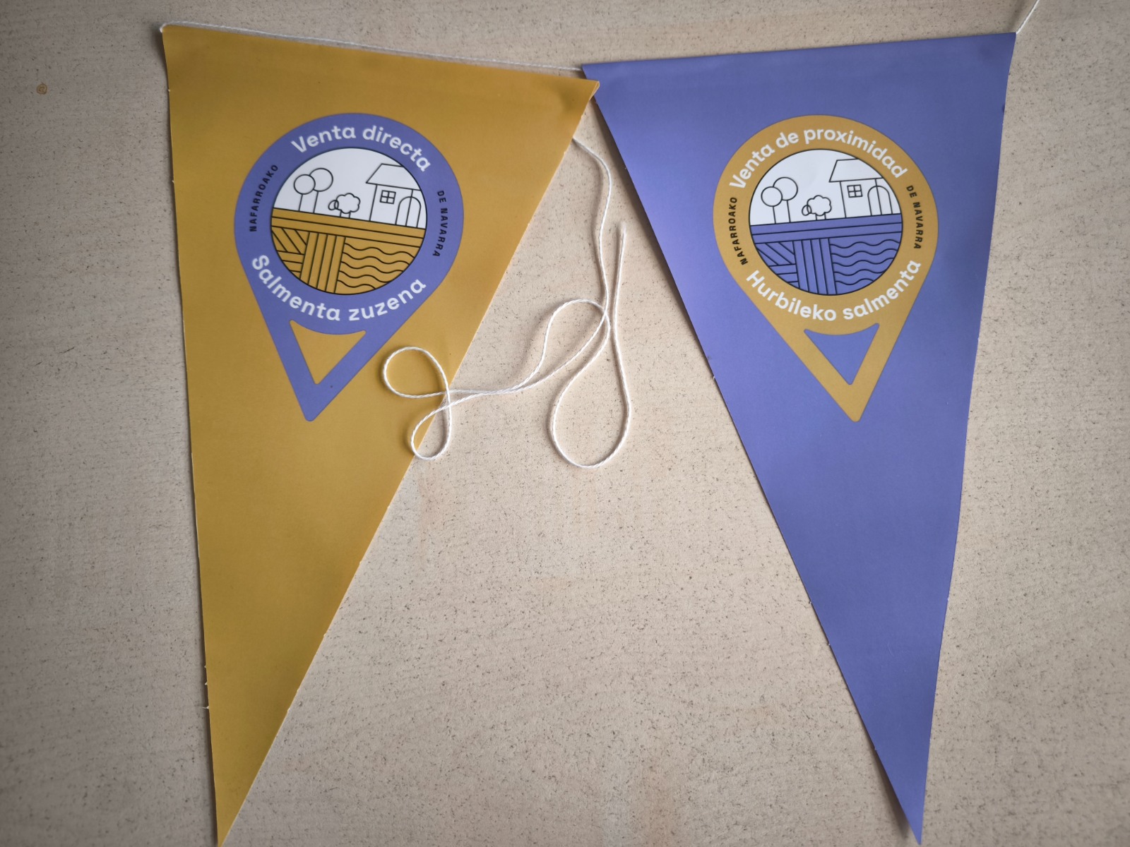 Banderines impresos con logo resistente al agua